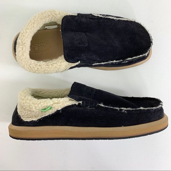 ~Sanuk Chiba Chill Slip On Shoes NWT 8